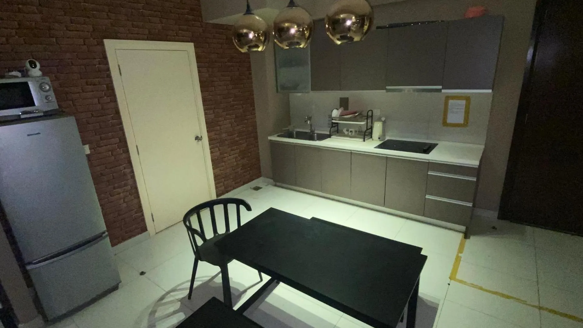 Kl Infinity Pool Hostel Kuala Lumpur Malesia